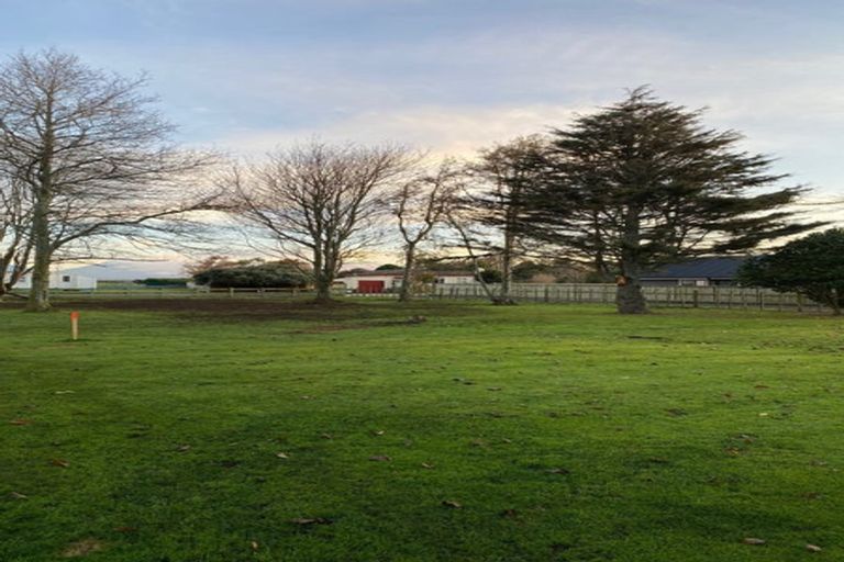 Photo of property in 76 Turuturu Road, Hawera, 4674