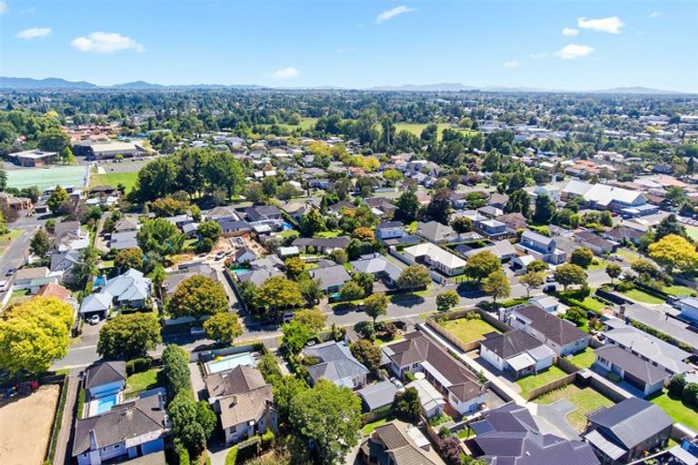 Photo of property in 14 Strowan Avenue, Fairfield, Hamilton, 3214