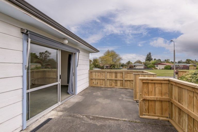 Photo of property in 8 Coleman Place, Darfield, 7510