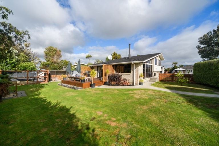 Photo of property in 1 Meads Place, Bulls, 4818