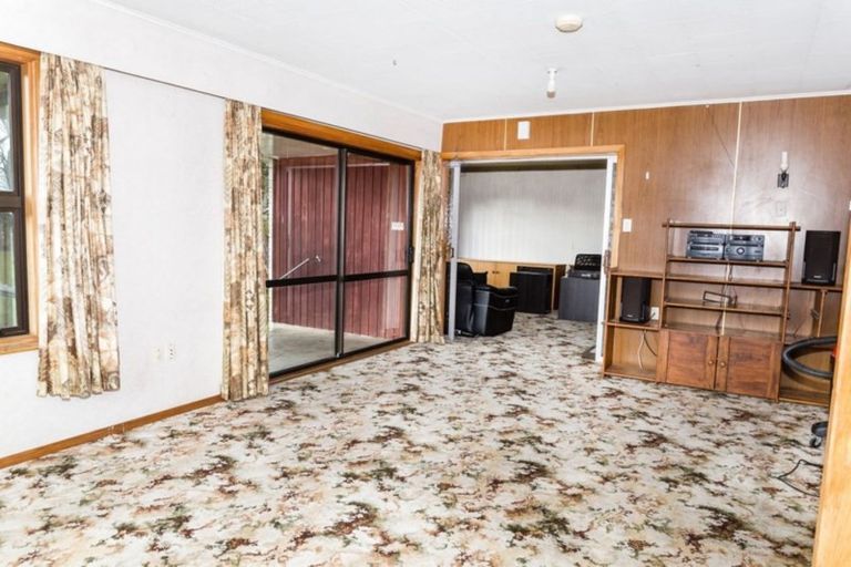 Photo of property in 21 Taradale Road, Dannevirke, 4930