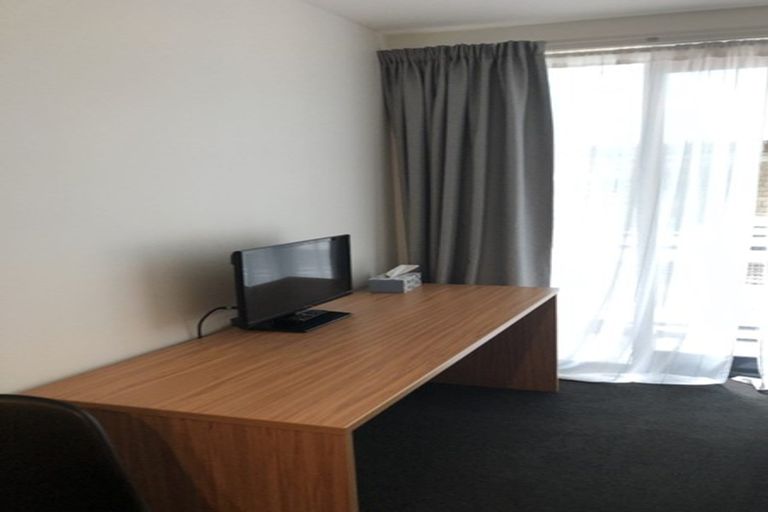 Photo of property in Dual Apartments, 108/142 Vivian Street, Te Aro, Wellington, 6011