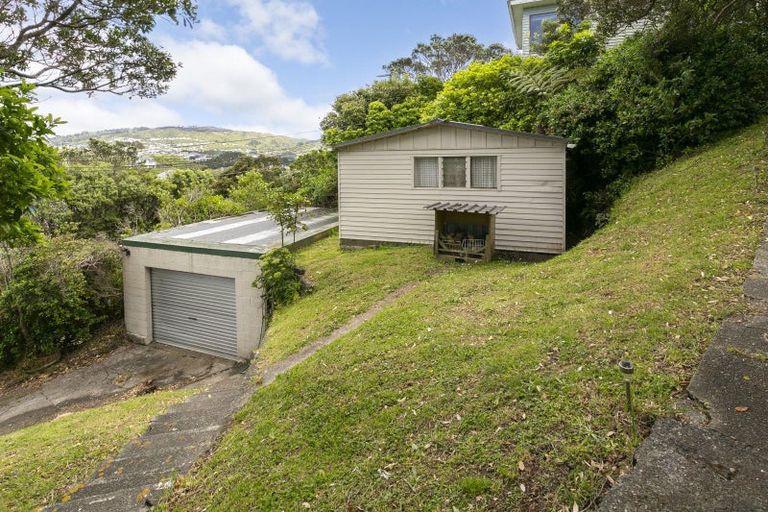 Photo of property in 109 Black Rock Road, Newlands, Wellington, 6037