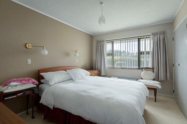 Photo of property in 131 Athenree Road, Athenree, Katikati, 3177