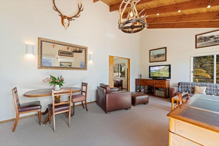 Photo of property in 674 Moetapu Bay Road, Moetapu Bay, Picton, 7282