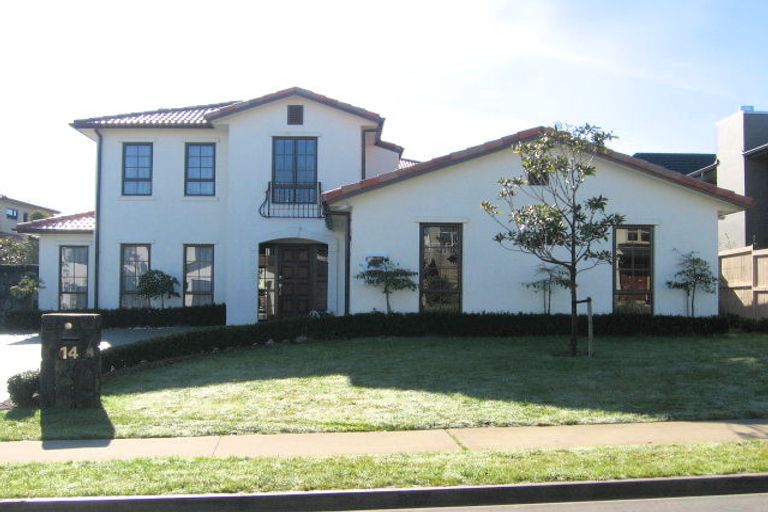 Photo of property in 14 Skye Road, East Tamaki Heights, Auckland, 2016
