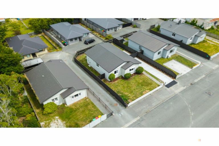 Photo of property in 35 High Street, Parkside, Timaru, 7910