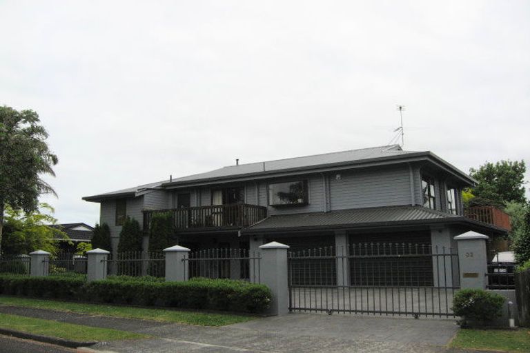 Photo of property in 32 Evanda Crescent, Conifer Grove, Takanini, 2112