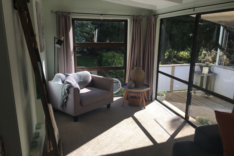 Photo of property in 45 Wiroa Road, Kerikeri, 0293