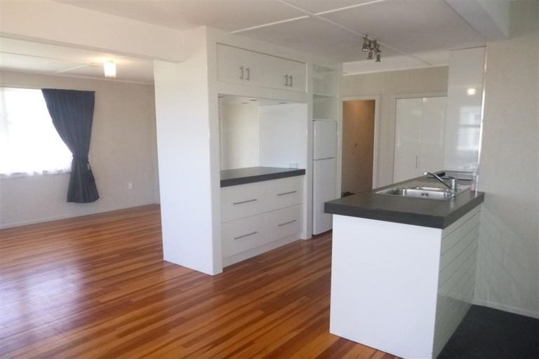 Photo of property in 12 Grant Place, Greenmeadows, Napier, 4112