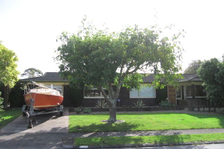 Photo of property in 3 Trust Place, Sunnyhills, Auckland, 2010