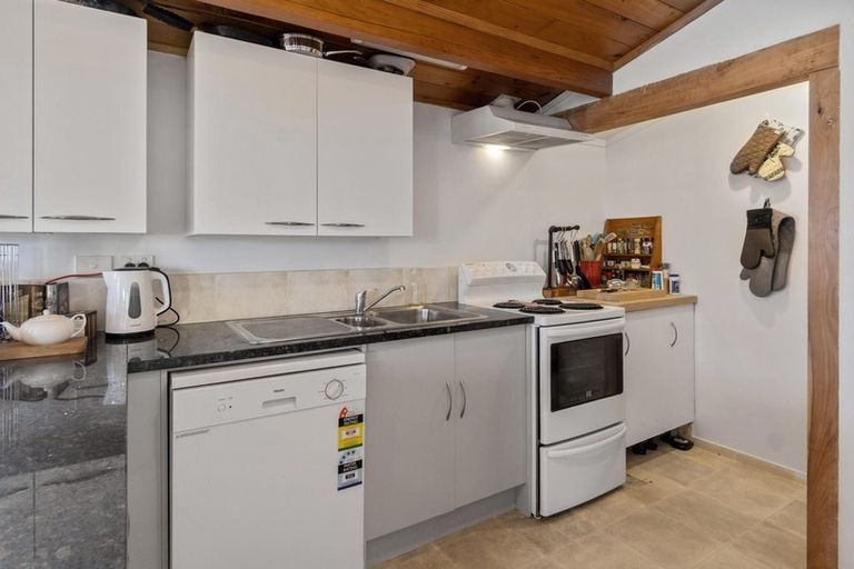 Photo of property in 95a Simpson Road, Ranui, Auckland, 0612