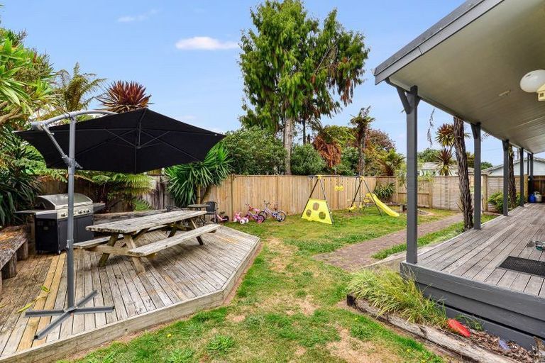 Photo of property in 14 Sunnyside Road, Nawton, Hamilton, 3200