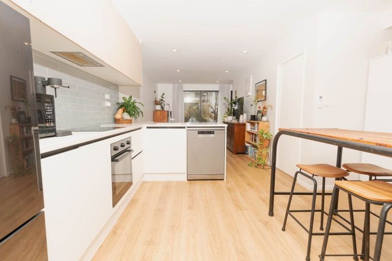 Photo of property in 38 Hinonga Loop, Silverdale, 0932
