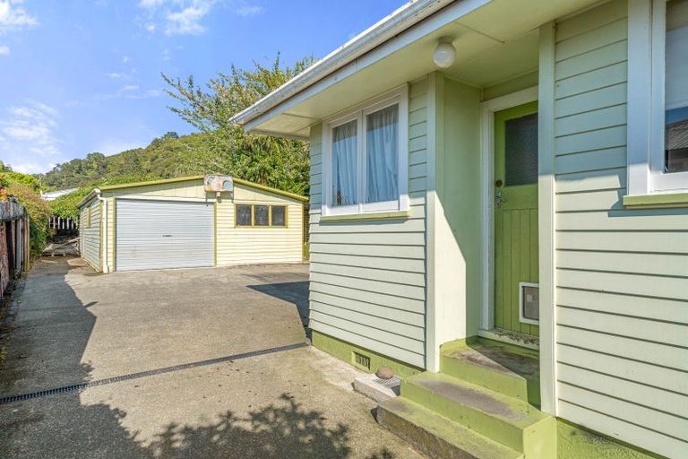 Photo of property in 9 Churchill Crescent, Featherston, 5710