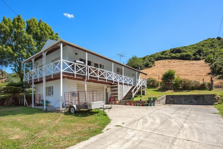 Photo of property in 38 Buller Street, Picton, 7220