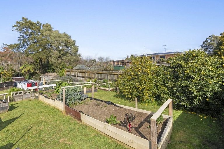 Photo of property in 10 Hillside Crescent, Westown, New Plymouth, 4310