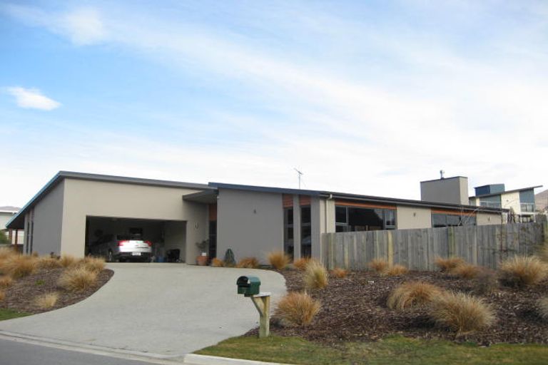 Photo of property in 9 Tyndall Street, Wanaka, 9305