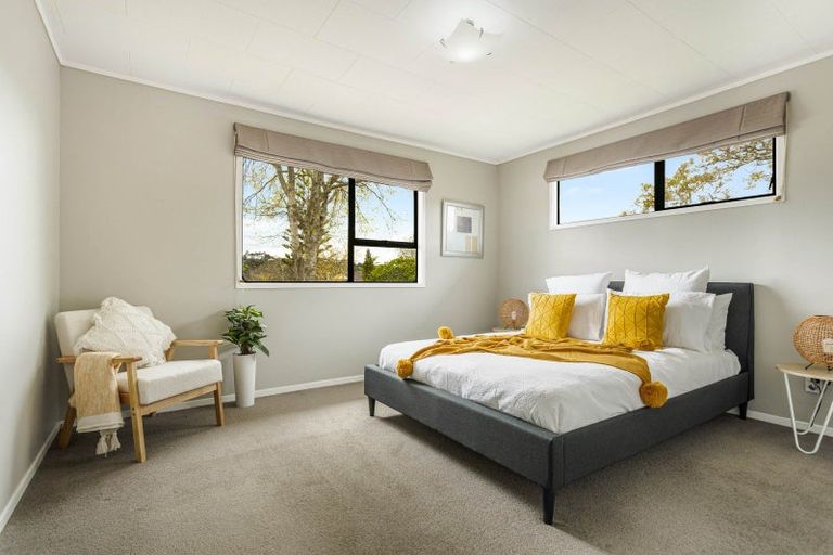 Photo of property in 66 Lynn Road, Bayview, Auckland, 0629