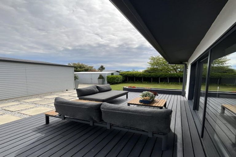 Photo of property in 2/18 Lamorna Road, Parklands, Christchurch, 8083