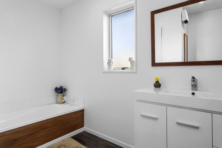 Photo of property in 5 Oldham Place, Darfield, 7510