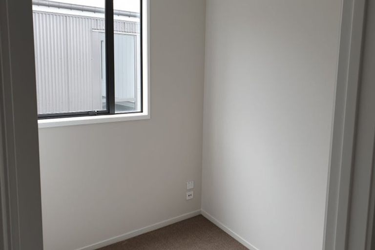 Photo of property in 25 Pukewhero Rise, Westgate, Auckland, 0614