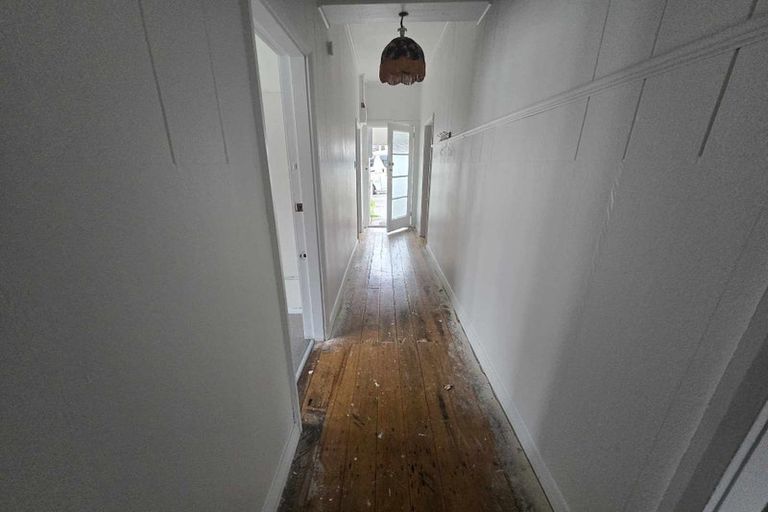 Photo of property in 20 Rhodes Street, Newtown, Wellington, 6021