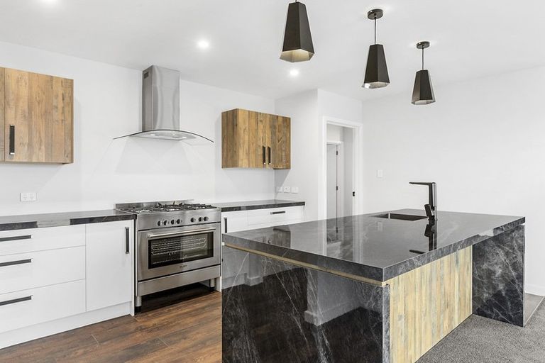 Photo of property in 2 Chatham Street, Waihola, Milton, 9073