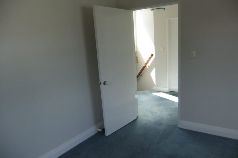 Photo of property in 32 Lake Crescent, Hamilton Lake, Hamilton, 3204