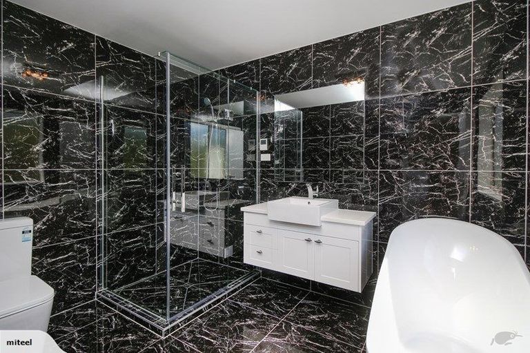 Photo of property in 39 Remuremu Street, Long Bay, Auckland, 0630