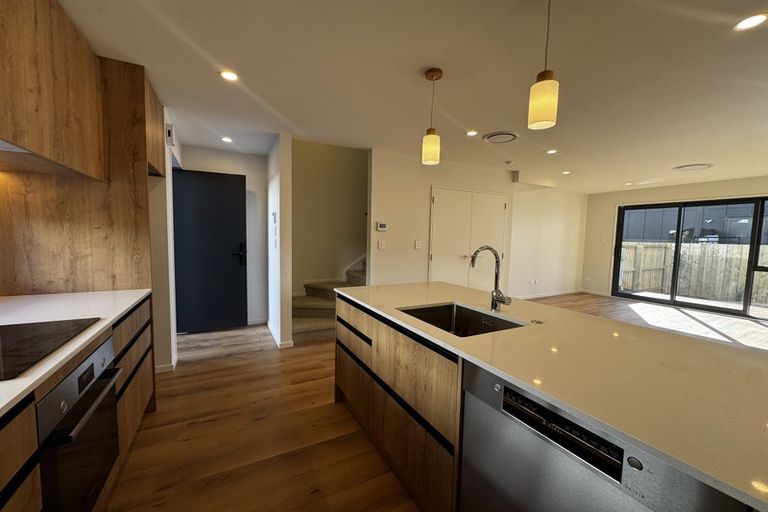 Photo of property in 5/6 Gilberthorpes Road, Islington, Christchurch, 8042