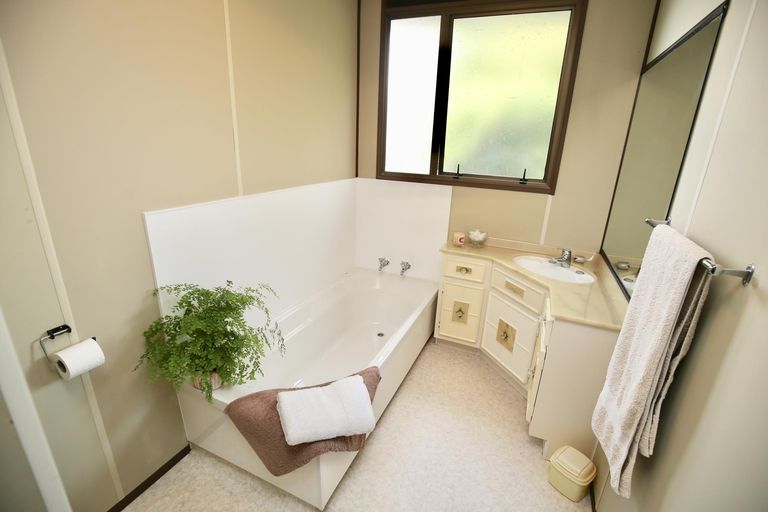 Photo of property in 46 Challinor Street, Pukete, Hamilton, 3200