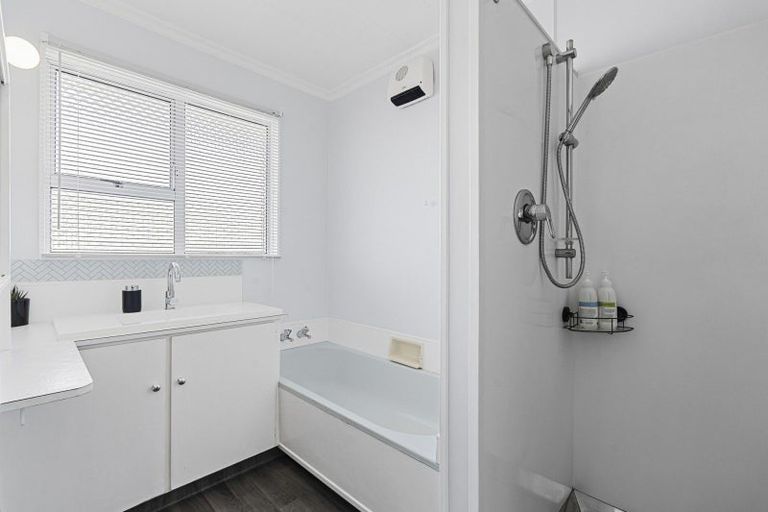 Photo of property in 5 Norman Street, Lower Vogeltown, New Plymouth, 4310