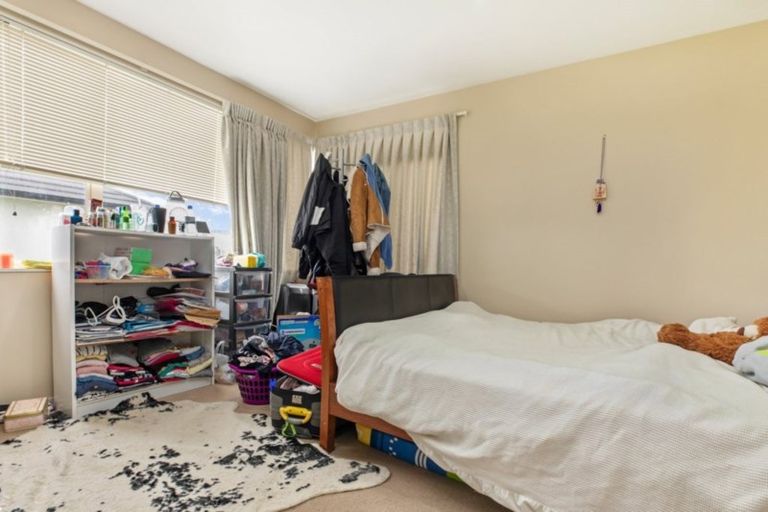 Photo of property in 25a Bluefin Way, West Harbour, Auckland, 0618