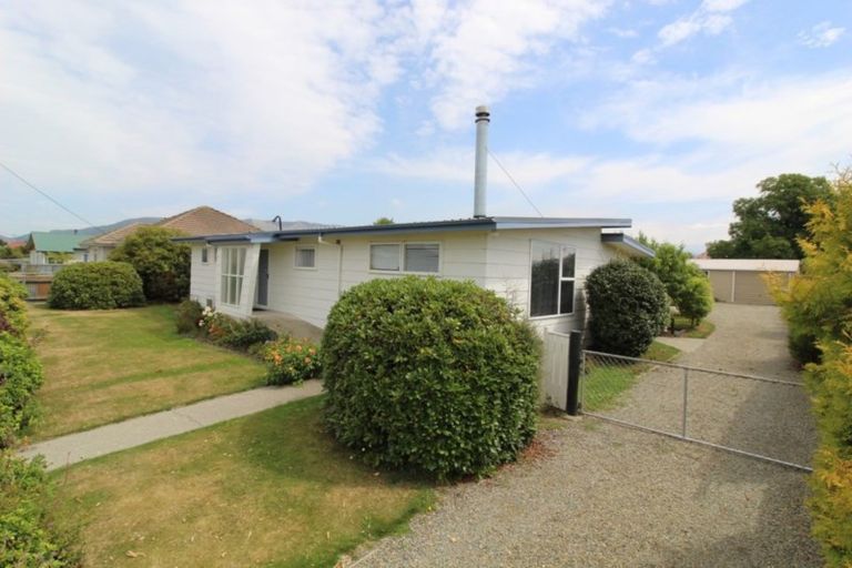 Photo of property in 4 Studholme Street, Waimate, 7924