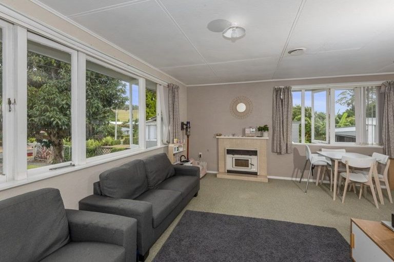Photo of property in 9 Tuatara Drive, Te Kamo, Whangarei, 0112
