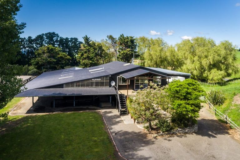 Photo of property in 1268 Taihape Road, Sherenden, Hastings, 4179