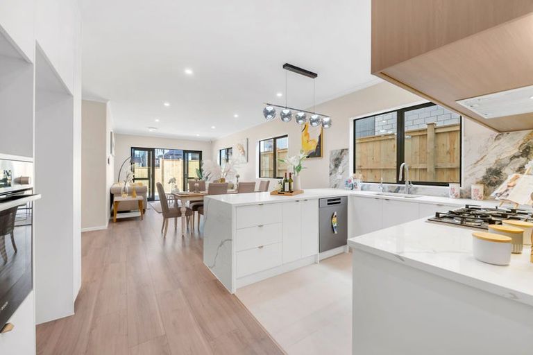 Photo of property in 44 Adamson Road, Flat Bush, Auckland, 2019