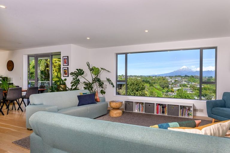 Photo of property in 18c Montana Place, Merrilands, New Plymouth, 4312