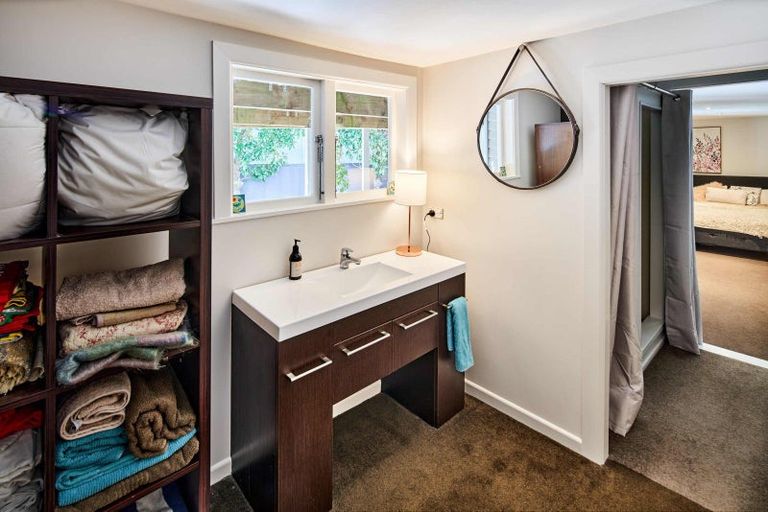 Photo of property in 15 Kowhai Street, Eastbourne, Lower Hutt, 5013