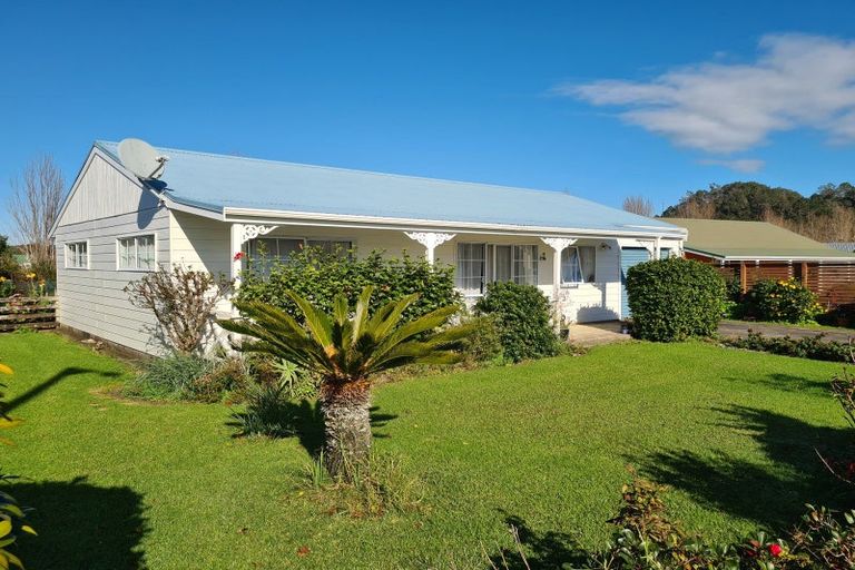 Photo of property in 4 Courthouse Lane, Coromandel, 3506