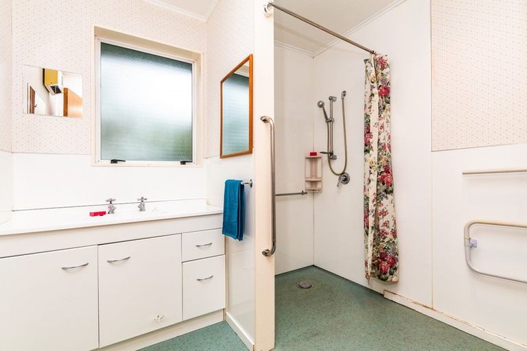 Photo of property in 32 Grange Street, Winton, 9720