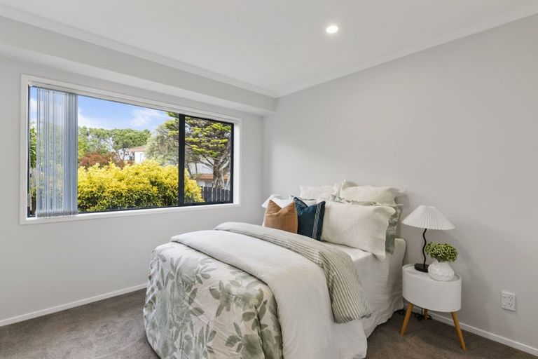 Photo of property in 32 Currell Way, Somerville, Auckland, 2014