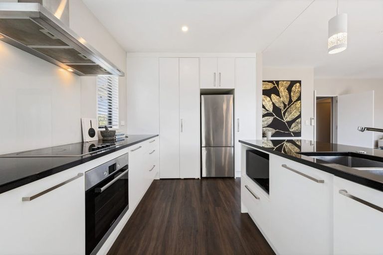 Photo of property in 16 Greenwich Street, Halswell, Christchurch, 8025