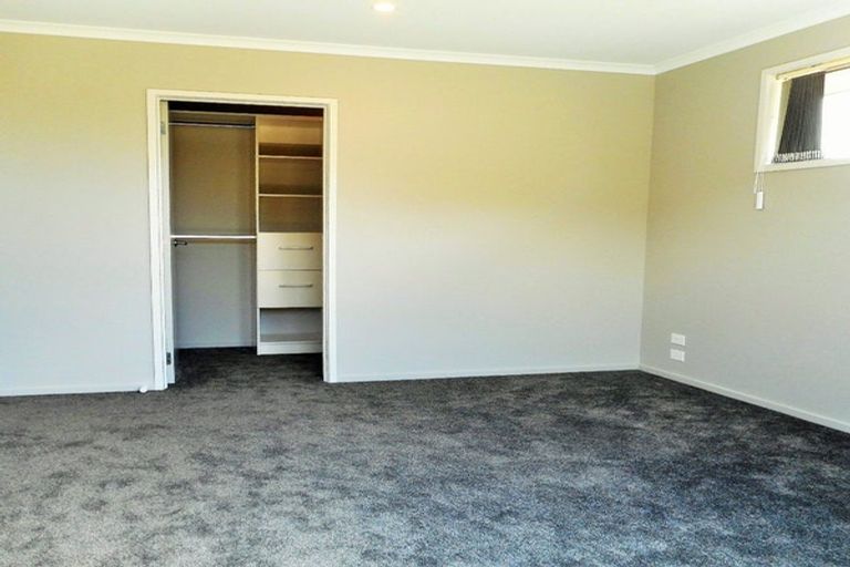 Photo of property in 13 Captain Mitchell Drive, Opaheke, Papakura, 2113