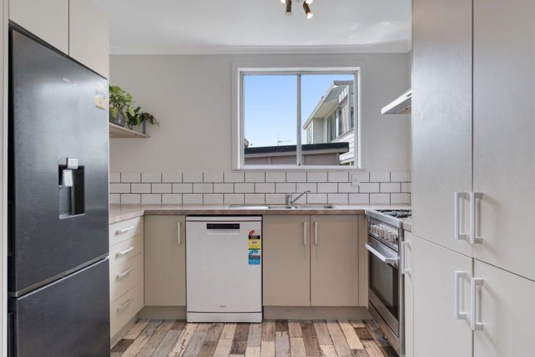 Photo of property in 46d Percy Road, Papamoa Beach, Papamoa, 3118