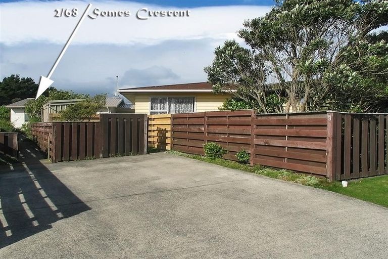 Photo of property in 46a Baylands Drive, Newlands, Wellington, 6037