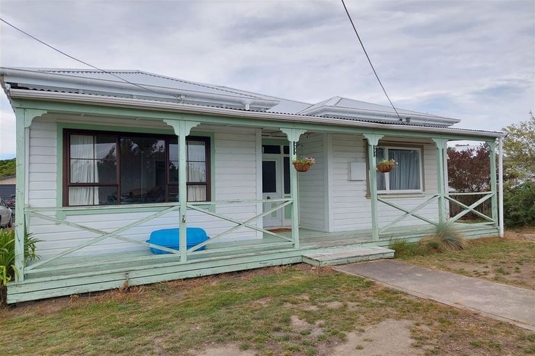 Photo of property in 29 Cologne Street, Martinborough, 5711