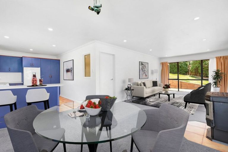 Photo of property in 2a Wye Place, Fernhill, Queenstown, 9300