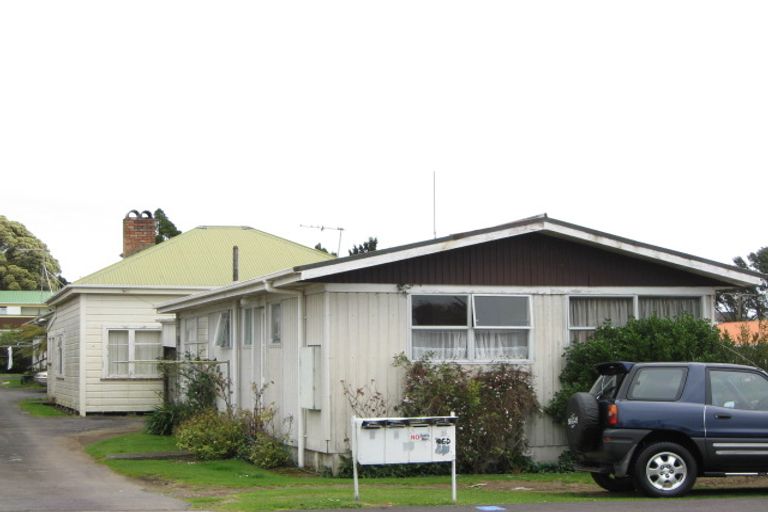 Photo of property in 46a Belt Road, Moturoa, New Plymouth, 4310